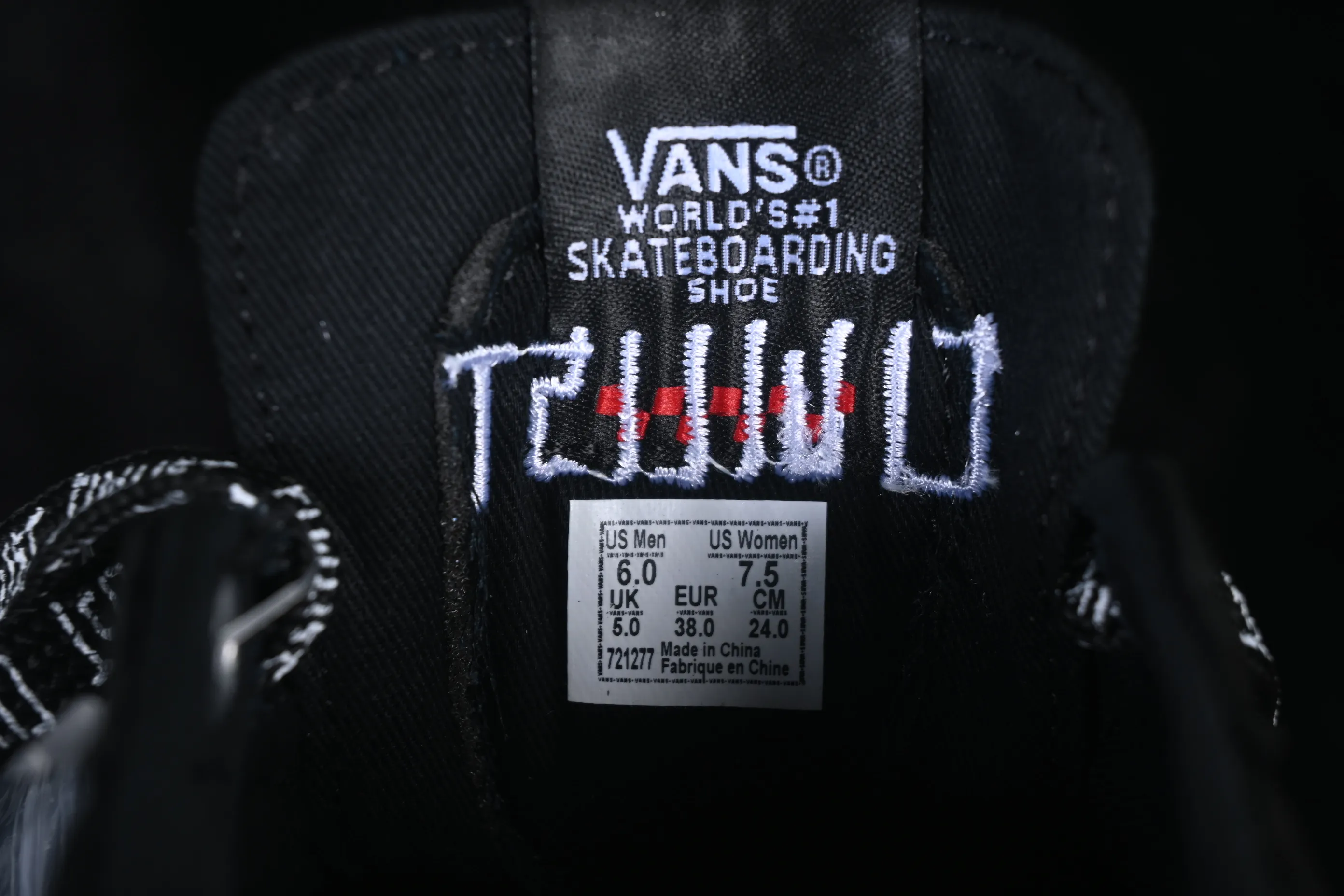 All categories Vans Vans series Vans Low Vans low-top Vans Skate Skool Vans low-top casual sports skateboard shoes VN0A5FCF6EA